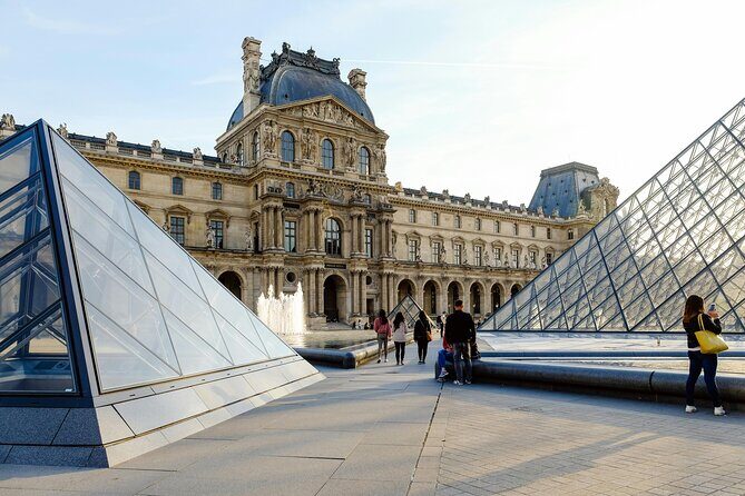 Louvre Entry Ticket with Audio Guide - Meeting Point in Paris 1st Arrondissement: Easy Start, Cleaner Finish