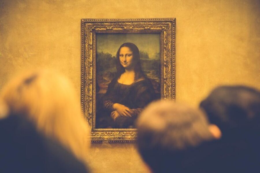 Louvre Museum Skip-the-Line Guided Tour - Meeting at the Louvre Pyramid: where to start and how to find your guide