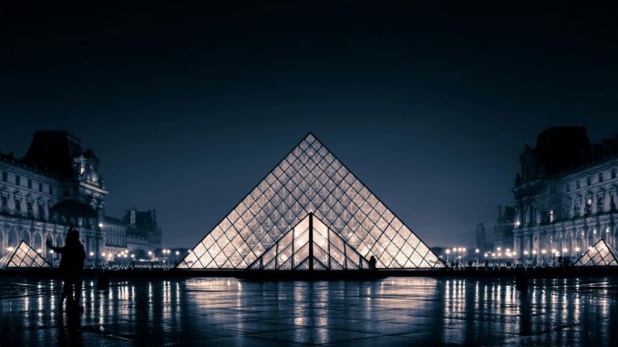 Paris: Louvre Museum Ticket with Optional Hosted - Mona Lisa, Venus de Milo, and the Icon Stop Strategy