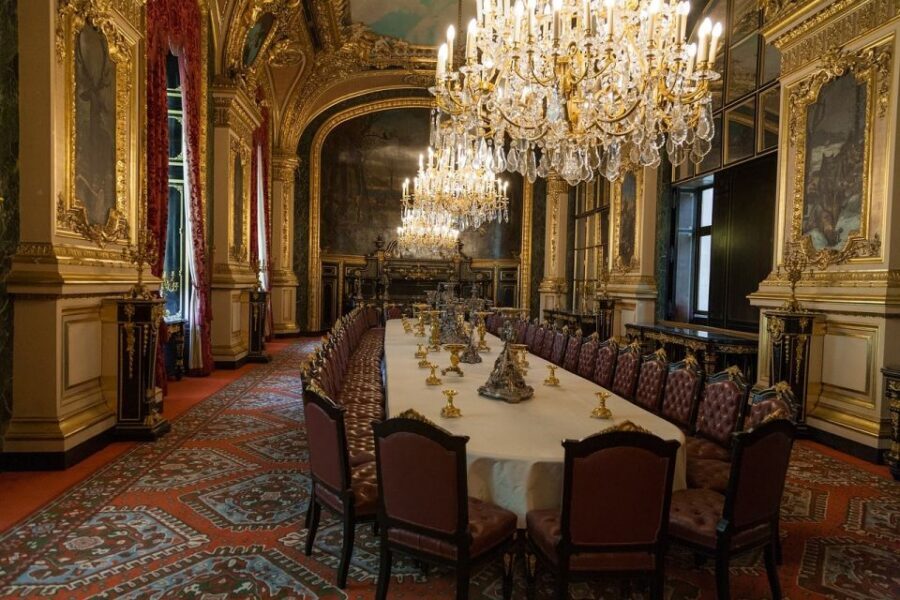 Paris: Private Skip-the-Lines Orsay and Louvre Museum Tour - The guide factor: why private feels better than speed-running
