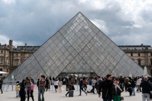 Priority ticket without waiting for the Louvre Museum - Your 3-hour Louvre visit: how to make the time count