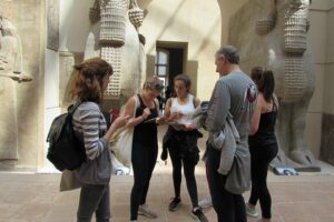 Private Louvre Teens Tour - The Treasure Hunt Method: How It Keeps Teens Interested
