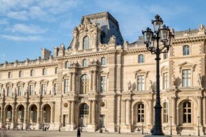 Private Tour Louvre Museum - The core experience: a highlights route through 800 years of the Louvre